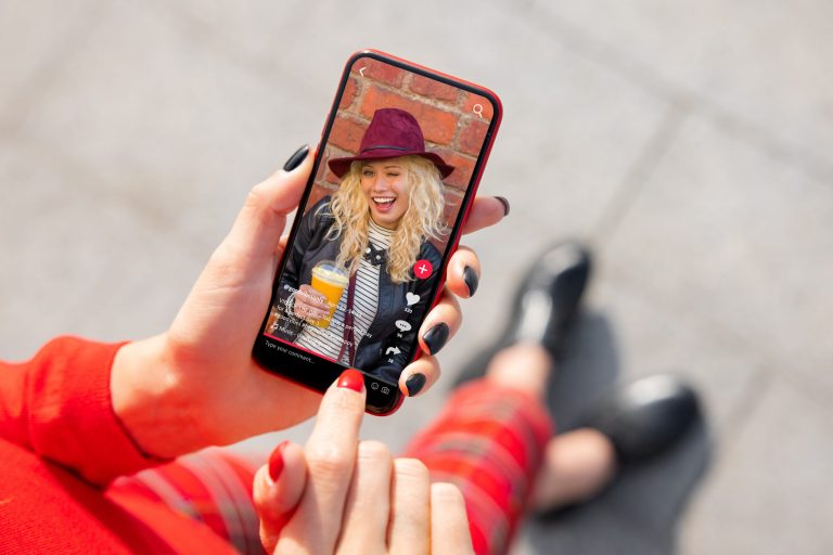 Facebook-Reels-and-Instagram-Reels