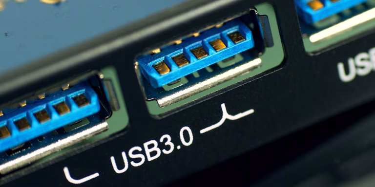 usb-3-port-close-up-view