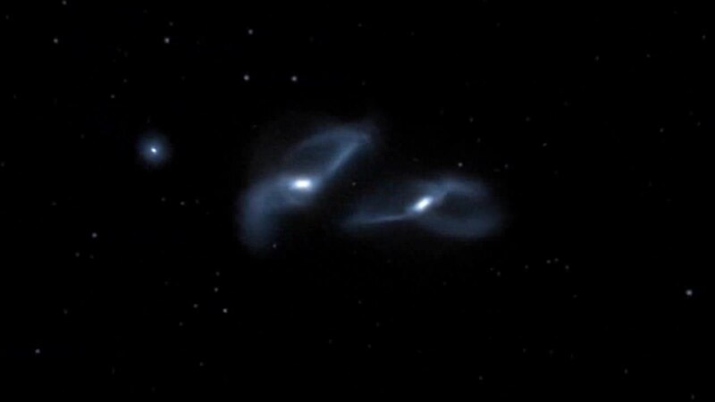 Andromeda_and_Milky_Way_collision.ogv