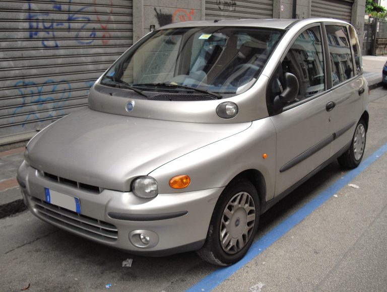 Fiat_Multipla_silver_front