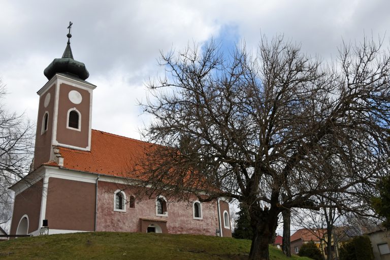 Kővágótöttös,_római_katolikus_templom_2021_01