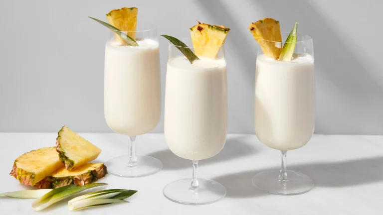 Not-a-Colada_HERO_RECIPE_032422_30290