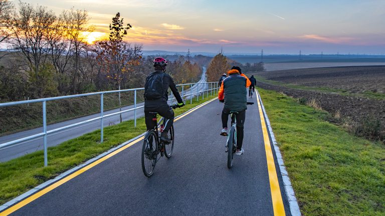 eurovelo14-budapest-balaton-buba-etyek-biatorbagy-naplemente-kerekparut-bringazas-csodalatosmagyarorszag