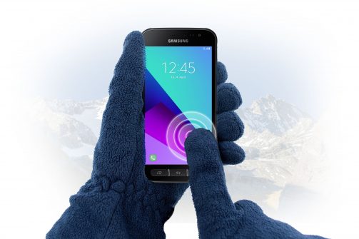 galaxy-xcover4_feature_handschuhe-e1488362951546