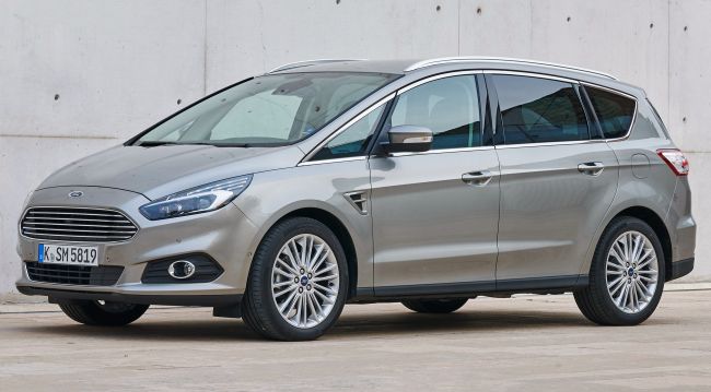 Ford S-MAX: Az ideális családi autó, amely egyesíti a stílust, a kényelmet és a teljesítményt