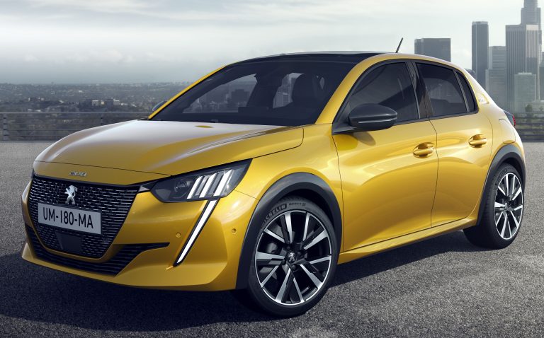 im05743-1-peugeot-208