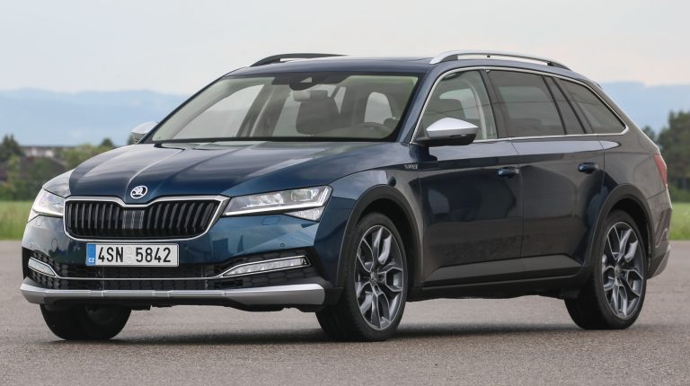 im05783-1-skoda-superb-scout