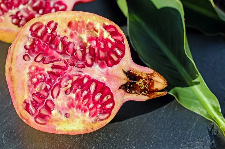 pomegranate-1647930_1280