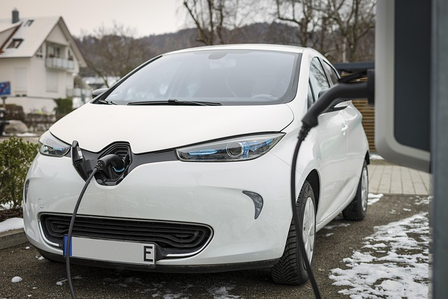 Hogyan programozhatunk egy elektromos autót? – A technológia és az alapvető lépések