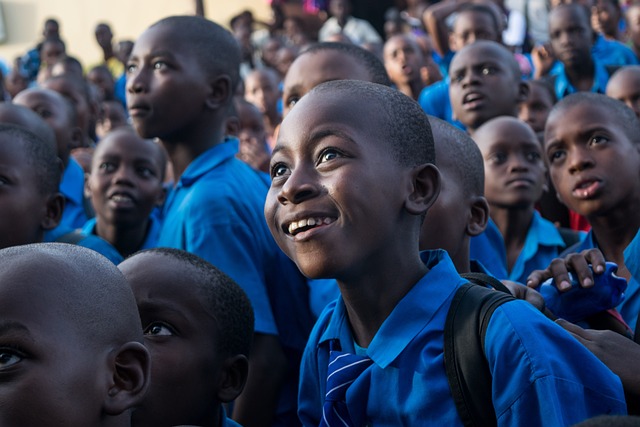 Milyen módszerekkel oldják meg a tisztálkodást az afrikai közösségek vízhiányos területeken?