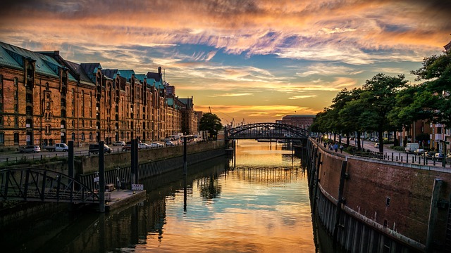 hamburg-3846525_640