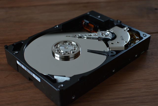 Hogyan oldjuk meg a Linuxban a partíciók nem láthatóságát és adatmentést?