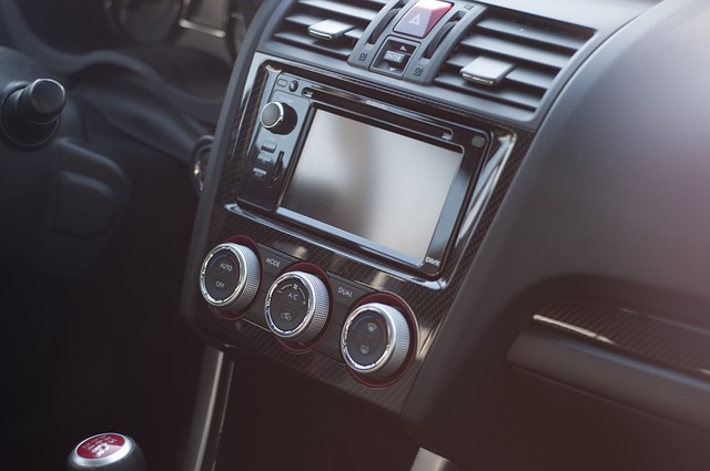 dashboard-751332_640