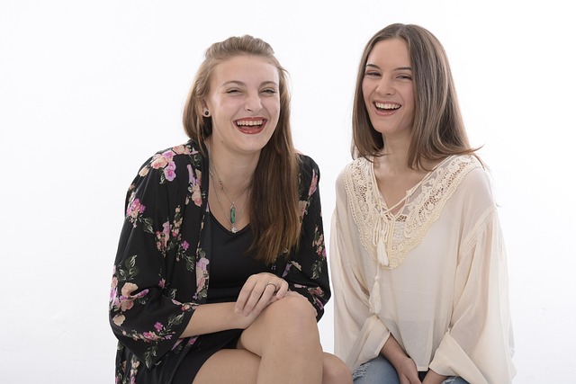 laughing-1876033_640