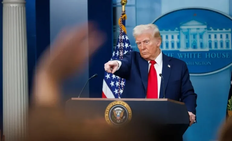 trump-1152x702