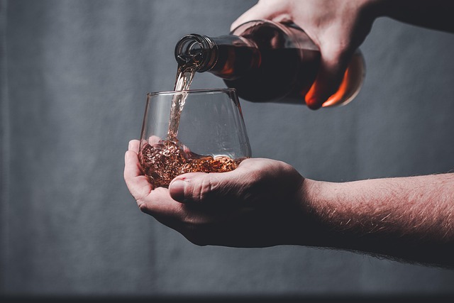 whiskey-4832563_640
