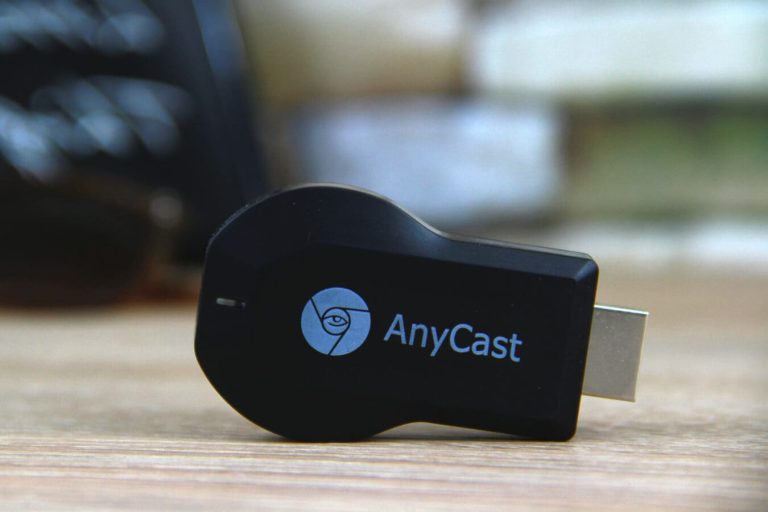 AnyCast-TV-okosító-Stick-4