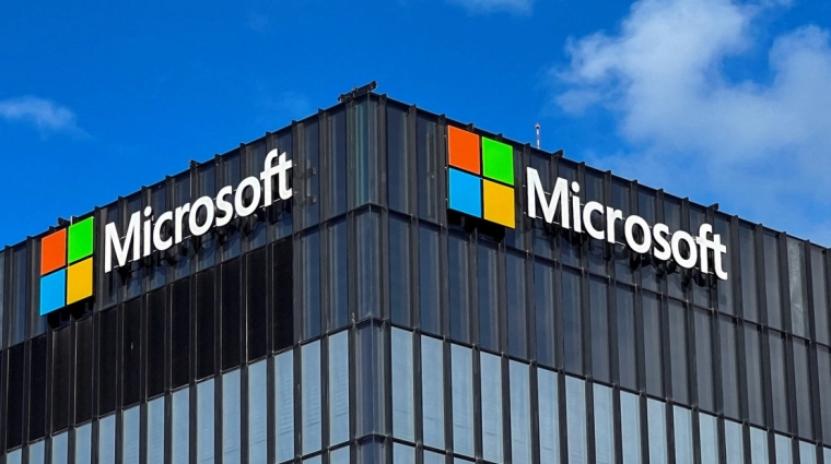 Ellentmondásos lépés a Microsoftnál: Rekordprofit után tömeges elbocsátás