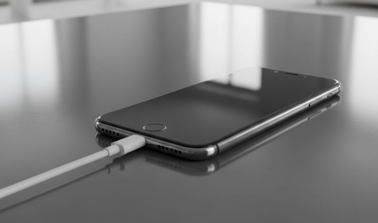 smartphone-charging