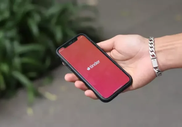 tinder_randiapp_065120_1_original_760x425_cover