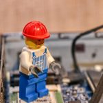 assembler-5011189_640