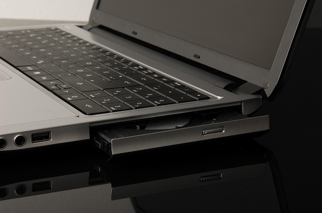 laptop-2667126_640