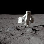 Pillants bele a NASA új holdraszálló sisakjába!