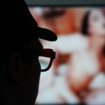 Szelfivel azonosíthatod magad, ha brit vagy és a Redditen nézel felnőtt tartalmakat
