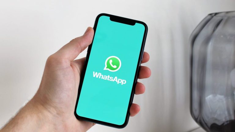 A WhatsApp bedobott valamit, amivel tényleg esélyed sincs lemaradni egy üzenetről sem!